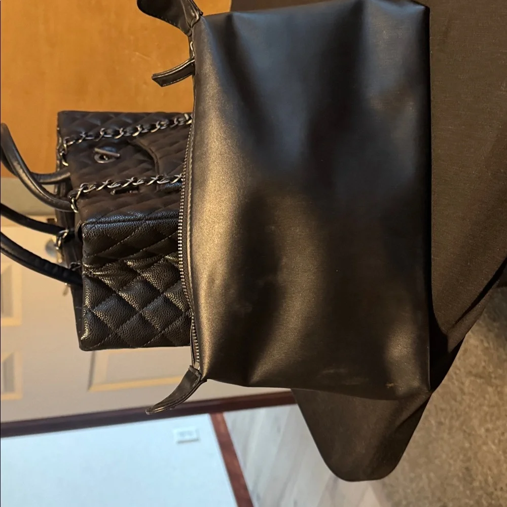 Large quilted tote bag with removable bag organizer - Picture 8 of 11